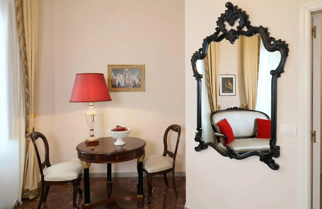 Porta Di Mezzo Luxury Suites & Gasthuis 2*