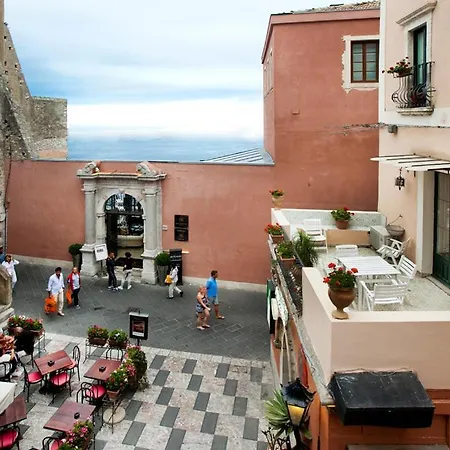 Porta Di Mezzo Luxury & Ταορμίνα