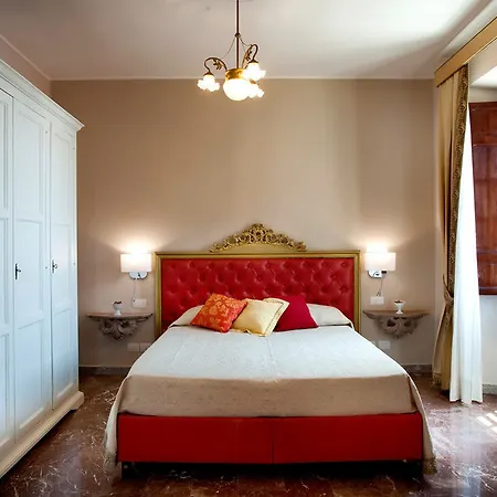 Porta Di Mezzo Luxury & Πανσιόν