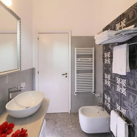 Πανσιόν Porta Di Mezzo Luxury & 2*
