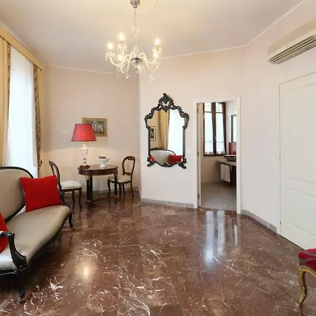 Porta Di Mezzo Luxury & Πανσιόν Ταορμίνα