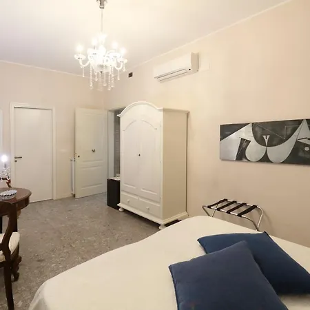 Casa de hóspedes Porta Di Mezzo Luxury & 2*